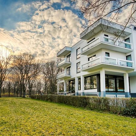 Reichels Parkhotel Бад Виндсхайм Екстериор снимка