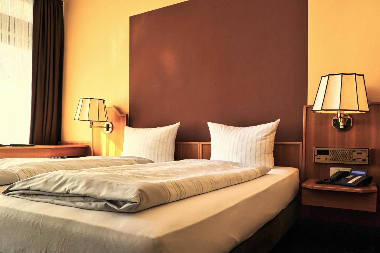 Reichels Parkhotel Бад Виндсхайм Екстериор снимка