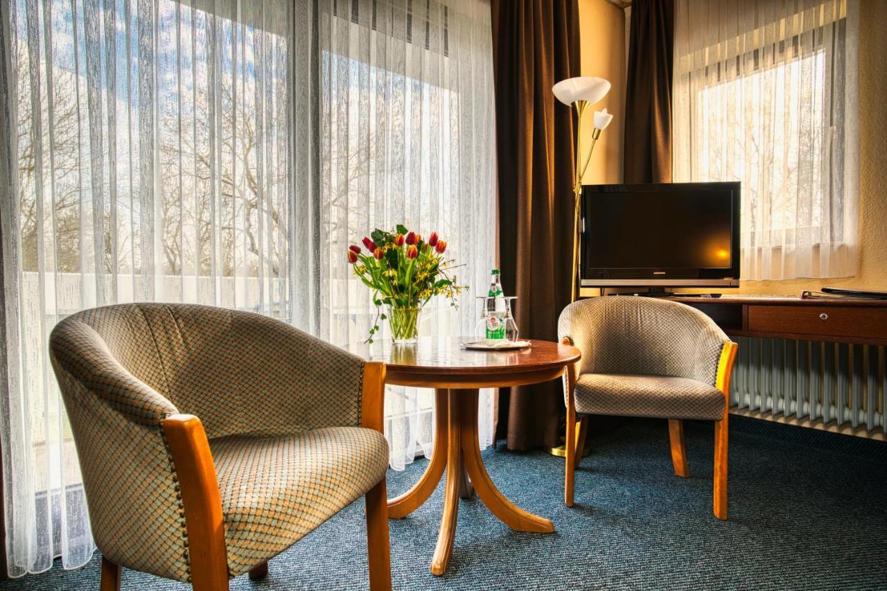 Reichels Parkhotel Бад Виндсхайм Екстериор снимка