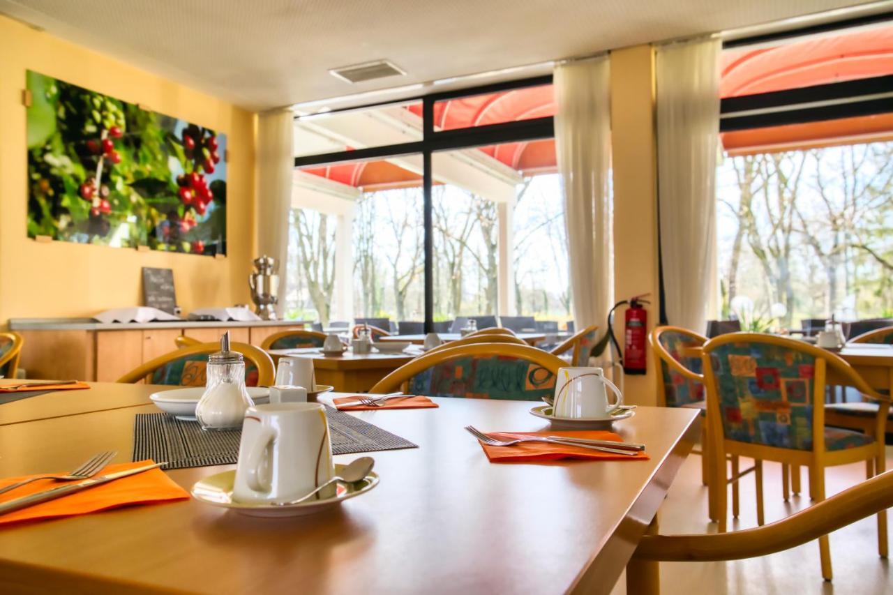 Reichels Parkhotel Бад Виндсхайм Екстериор снимка