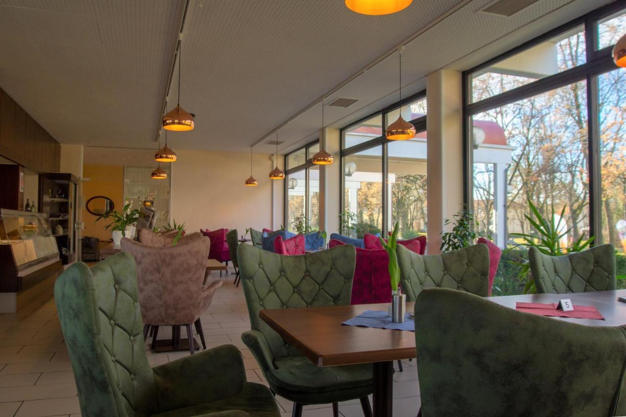 Reichels Parkhotel Бад Виндсхайм Екстериор снимка
