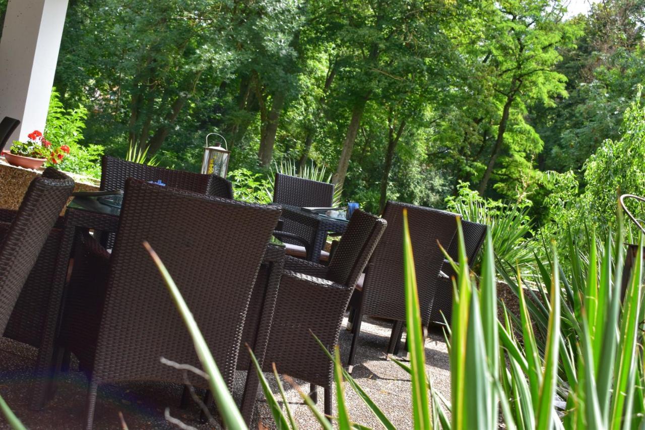 Reichels Parkhotel Бад Виндсхайм Екстериор снимка