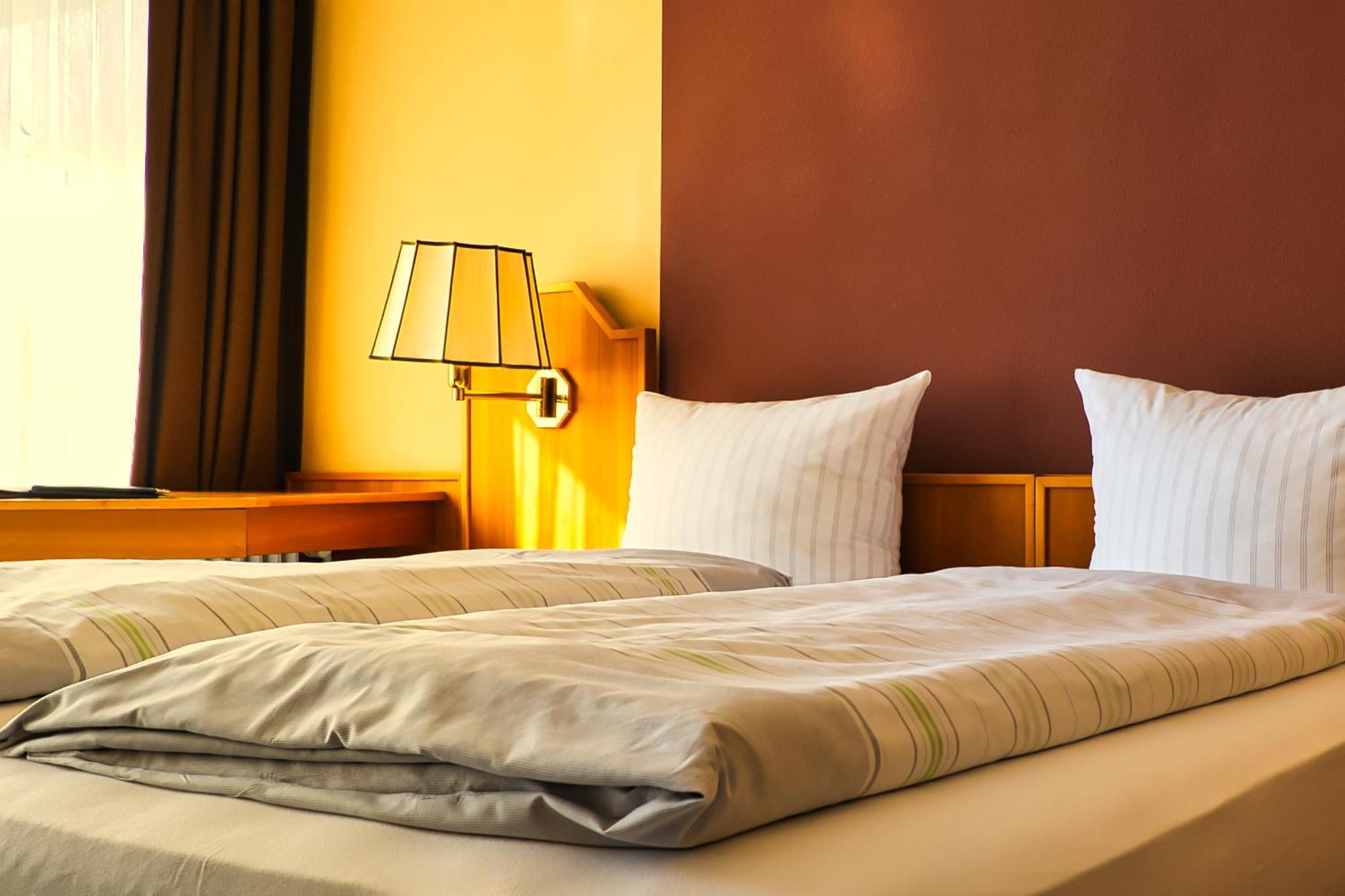 Reichels Parkhotel Бад Виндсхайм Екстериор снимка